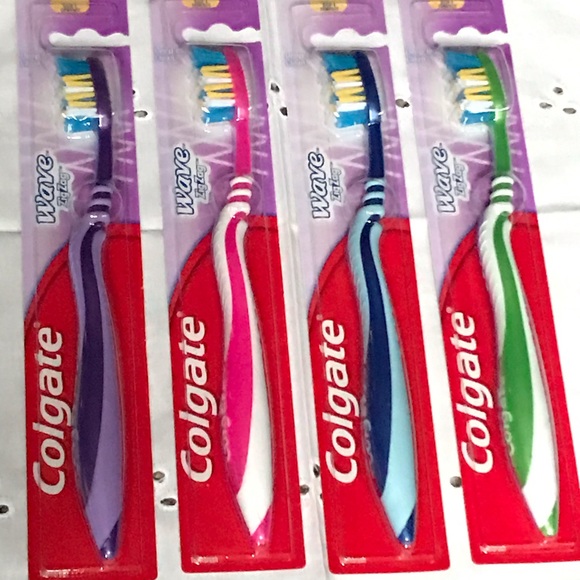 Colgate toothbrushes - Picture 2 of 5